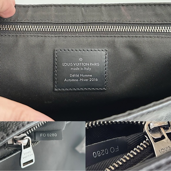 Louis Vuitton Monogram Eclipse Messenger Voyage PM - Picture 10 of 16